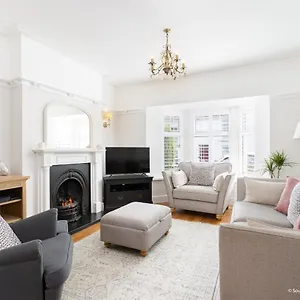 6 Woodville The Mumbles